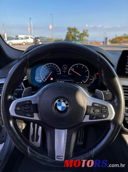 2018' BMW Serija 5 520D photo #6