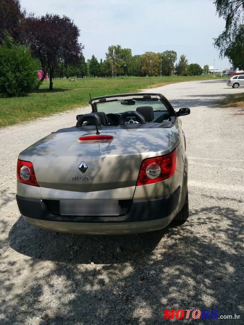 2005' Renault Megane 1,6 16V photo #1