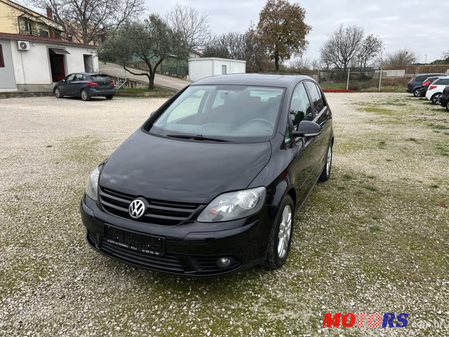 2007' Volkswagen Golf Plus photo #1
