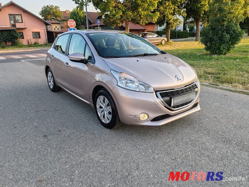 2014' Peugeot 208 1,4 Hdi photo #3