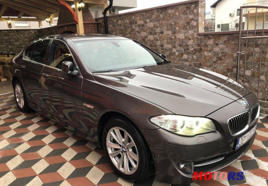 2013' BMW Serija 5 520D photo #1