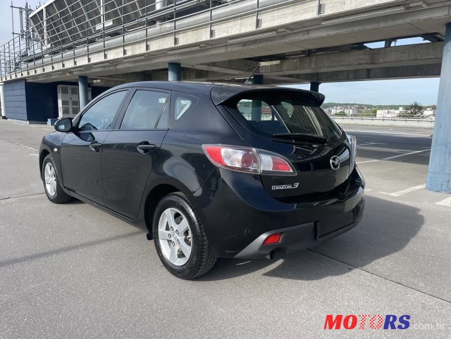 2010' Mazda 3 1.6 Cd 110 photo #4