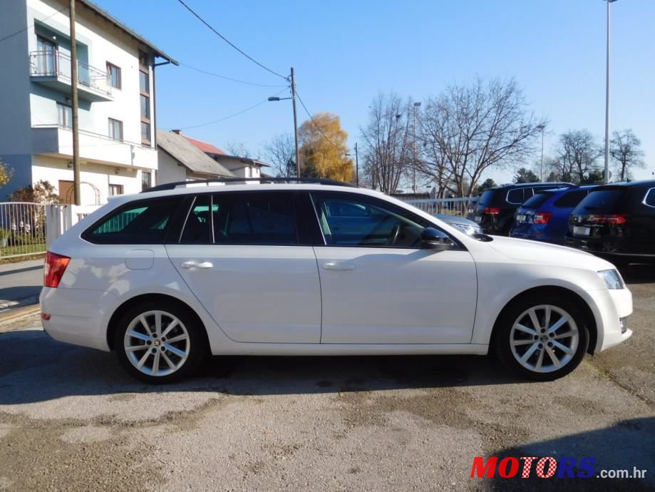 2014' Skoda Octavia Combi photo #4