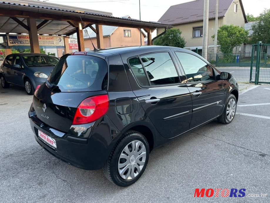 2008' Renault Clio 1,2 16V photo #4