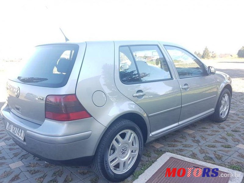 2002' Volkswagen Golf IV 1,9 Tdi photo #2