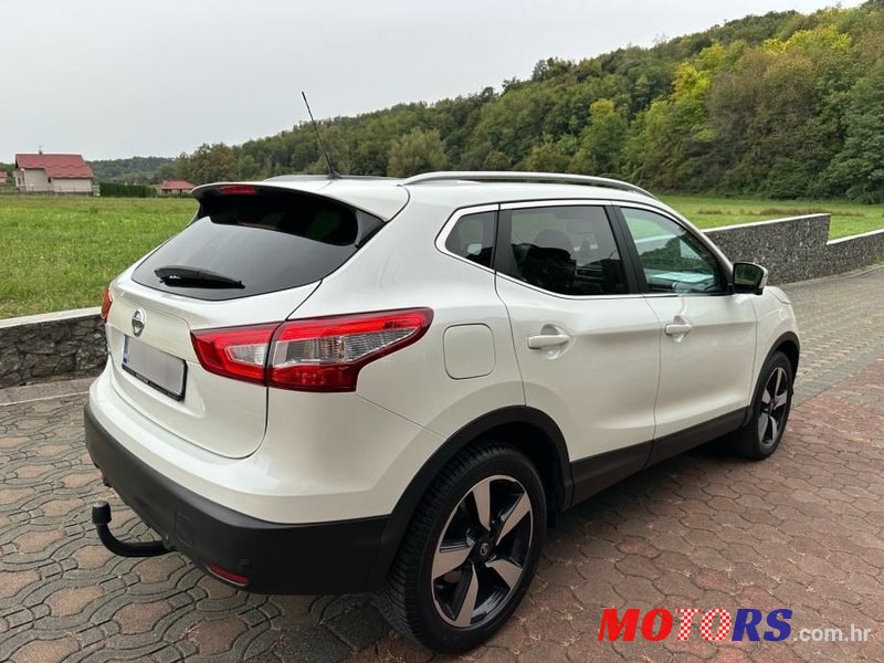 2015' Nissan Qashqai 1,6 Dci 360° photo #6