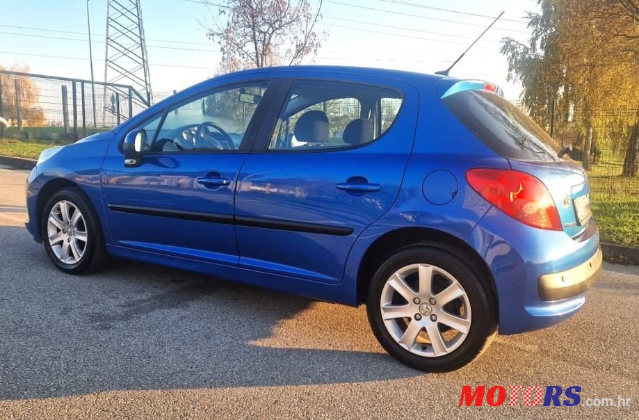 2006' Peugeot 207 1,4 16V photo #4
