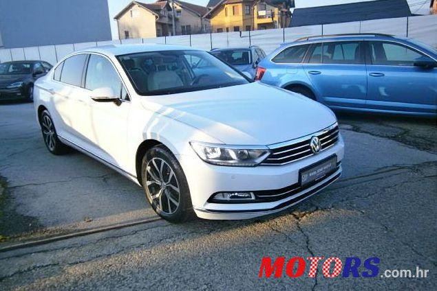 2015' Volkswagen Passat photo #1