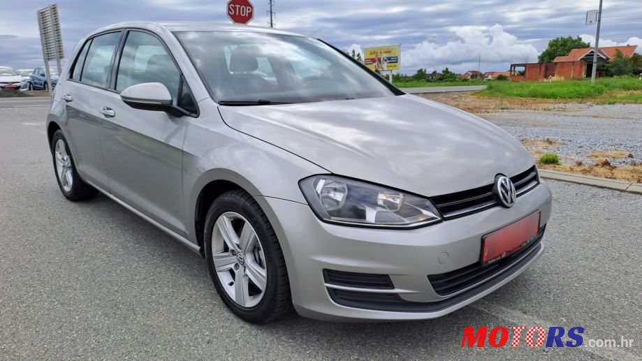 2013' Volkswagen Golf VII photo #3