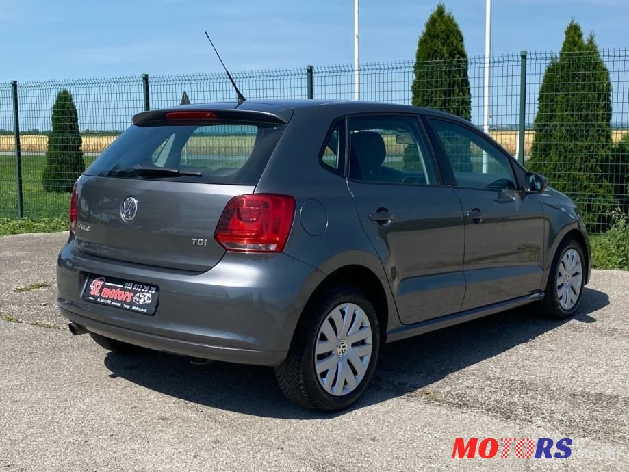 2011' Volkswagen Polo 1,6 Tdi photo #2