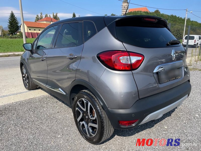 2016' Renault Captur Tce 90 photo #4