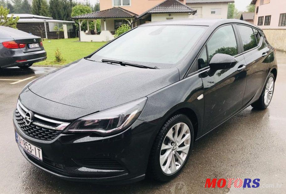 2016' Opel Astra 1,6 Cdti photo #1
