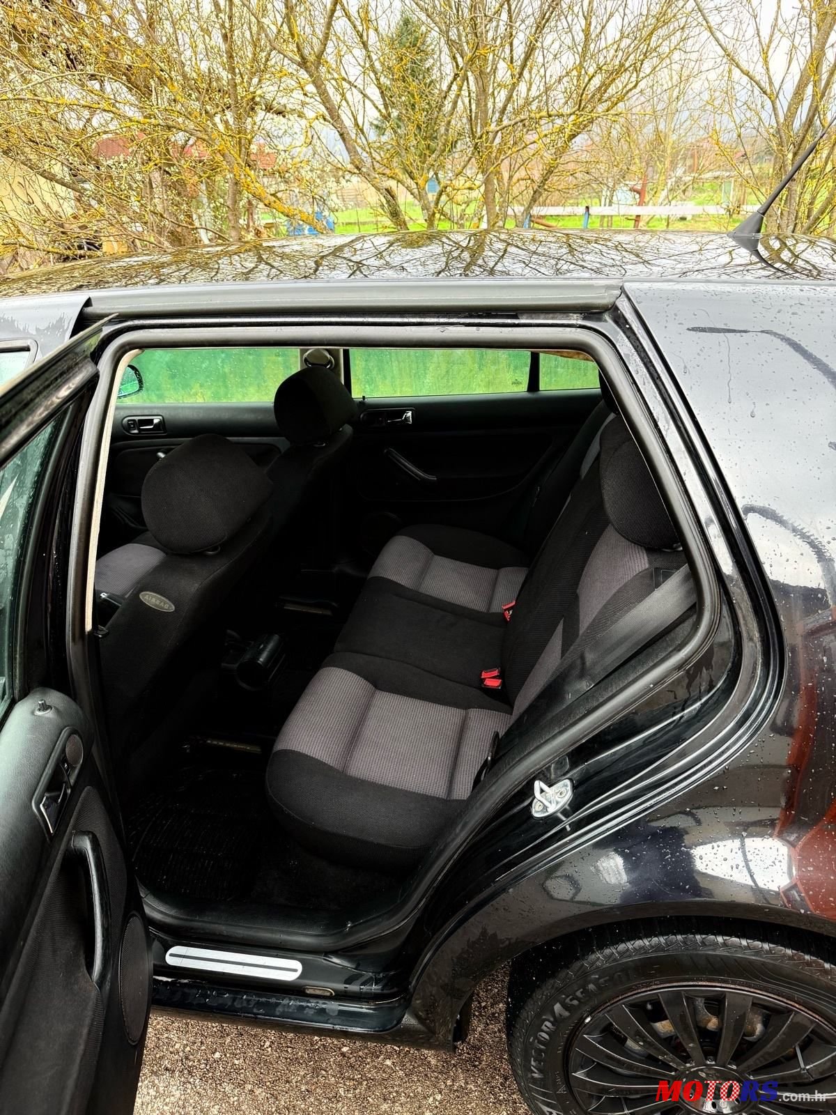 2001' Volkswagen Golf IV 1,9 Tdi photo #3