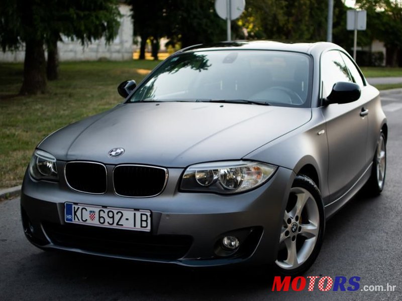 2012' BMW Serija 1 118D photo #1