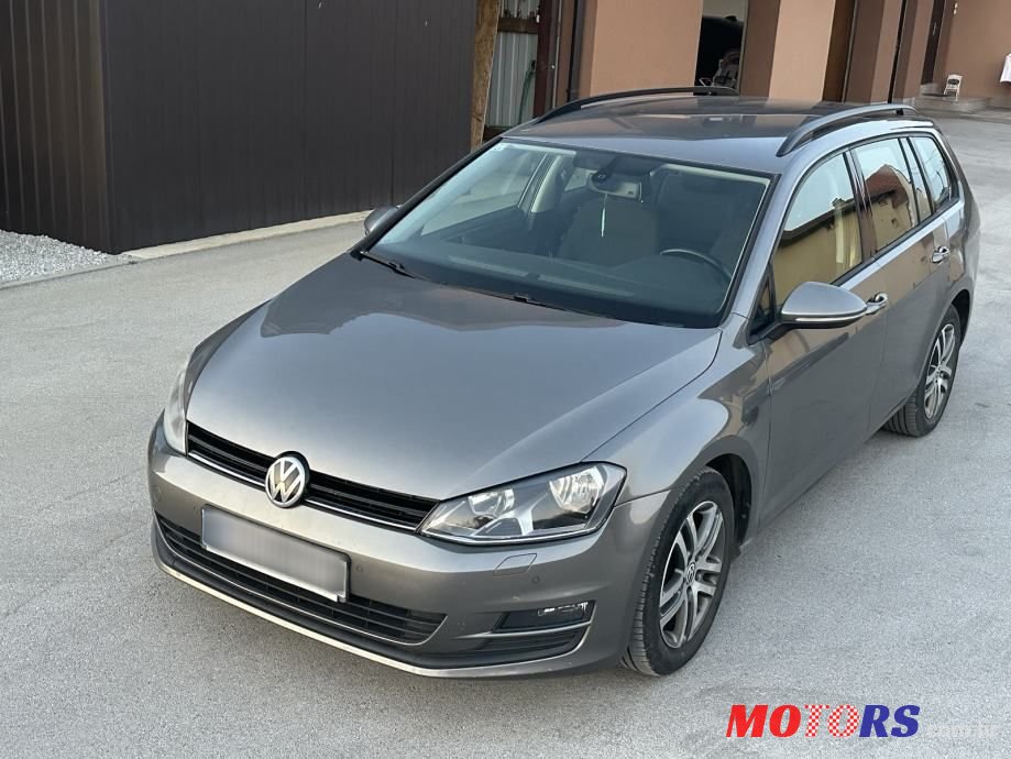 2013' Volkswagen Golf 7 Variant photo #1
