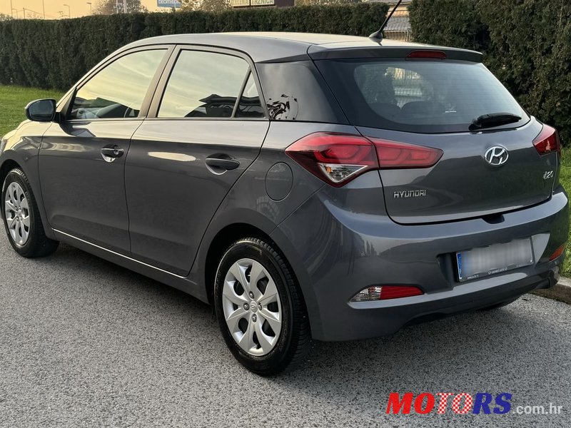 2016' Hyundai i20 1,25 photo #5