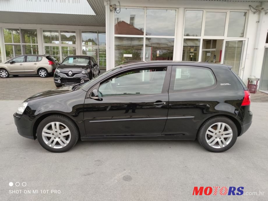 2006' Volkswagen Golf 5 photo #2