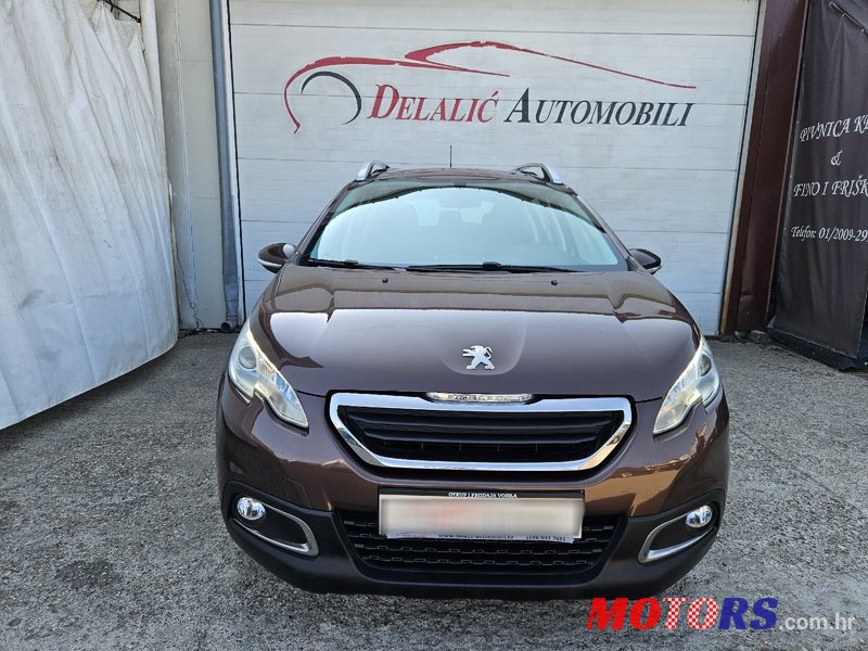 2014' Peugeot 2008 1,2 Vti photo #3