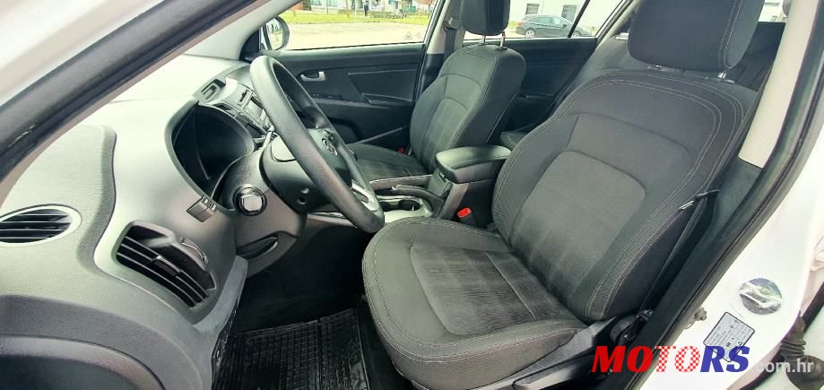 2011' Kia Sportage photo #5