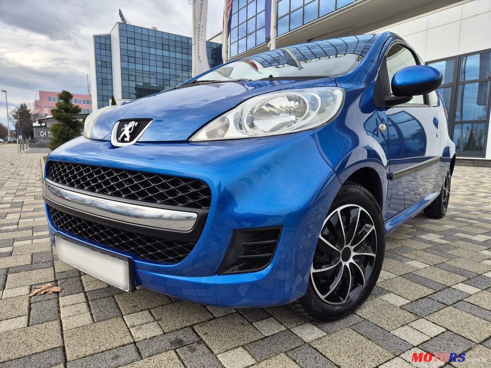 2012' Peugeot 107 1,0 photo #3