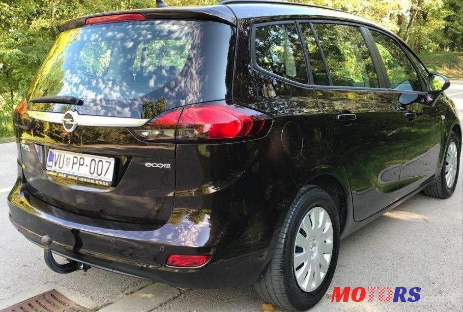 2013' Opel Zafira 2,0 photo #1