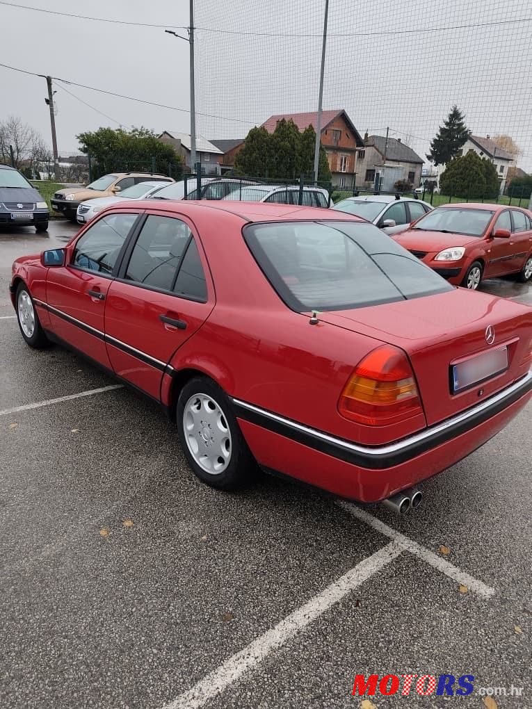 1994' Mercedes-Benz 180 C 180 photo #5