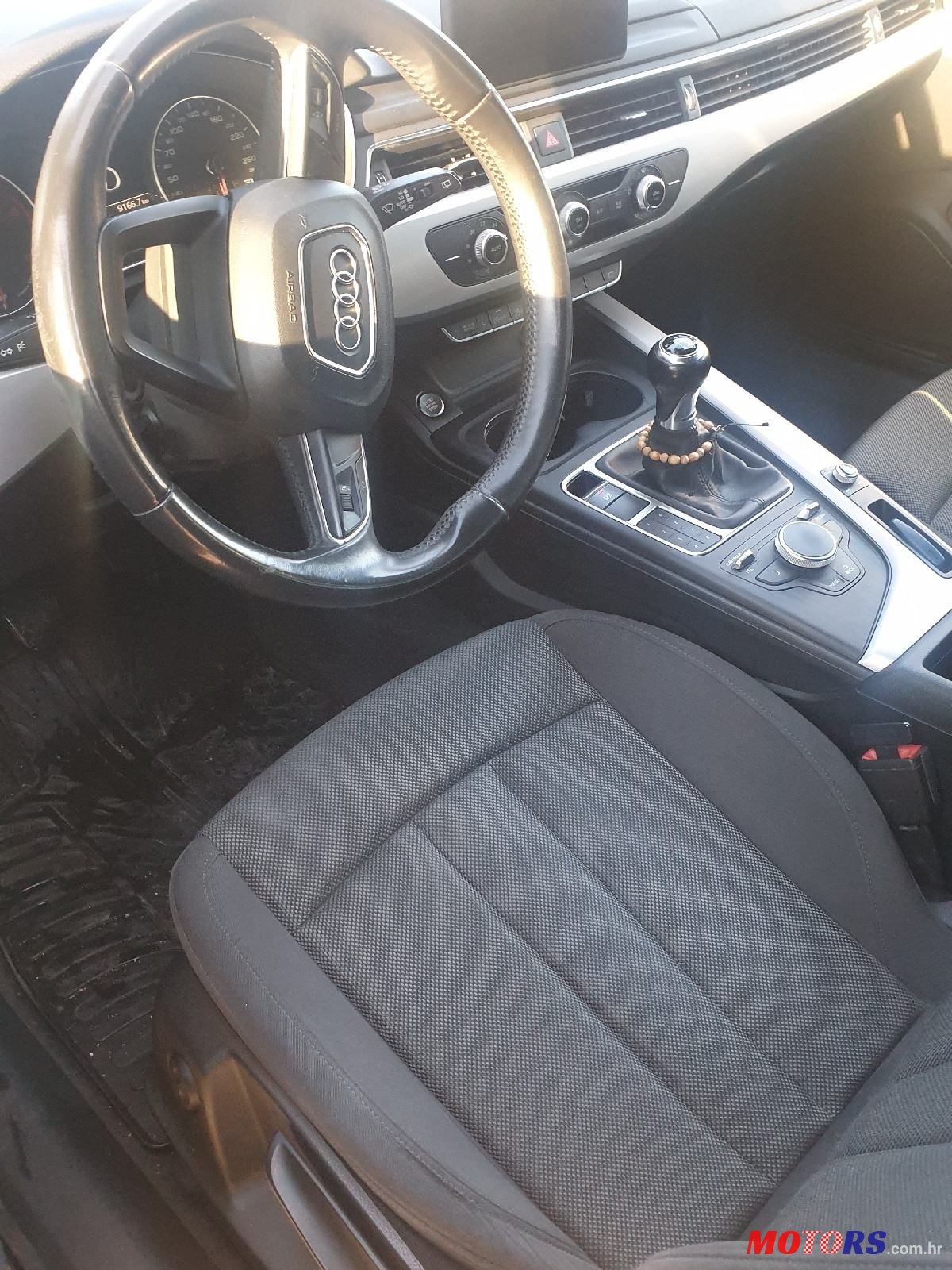 2016' Audi A4 Avant photo #4