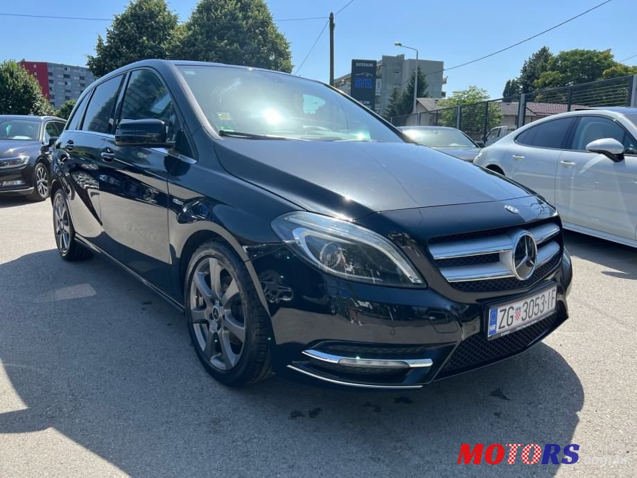 2012' Mercedes-Benz B-Klasa 200 Cdi photo #2