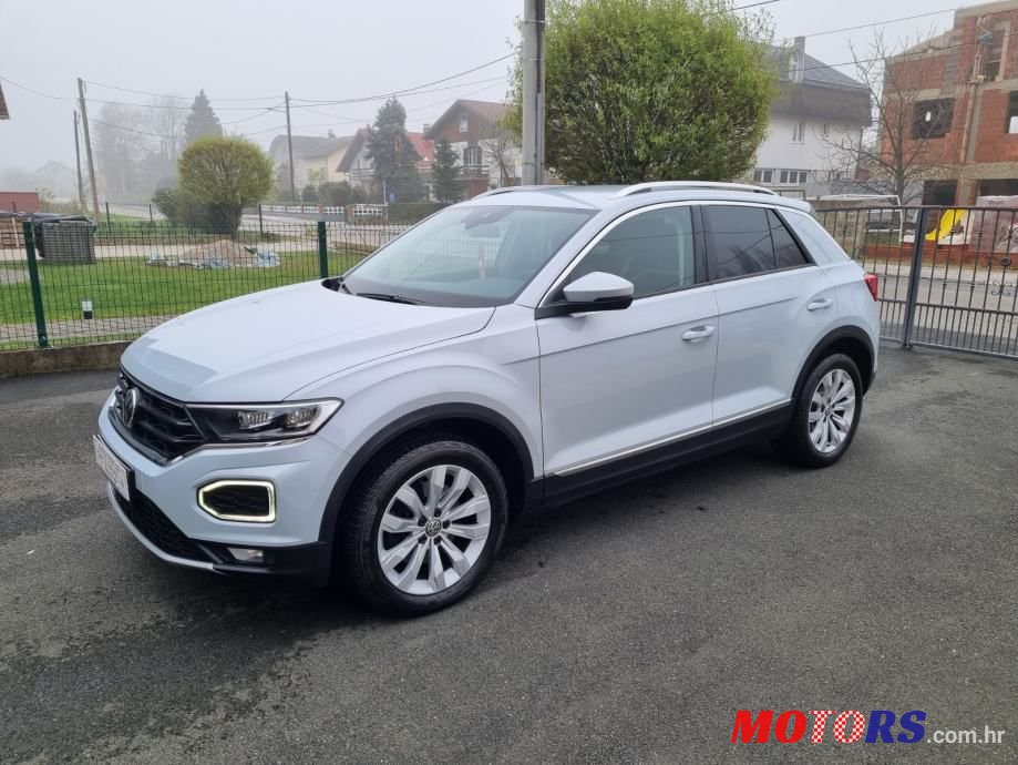 2019' Volkswagen T-Roc photo #1