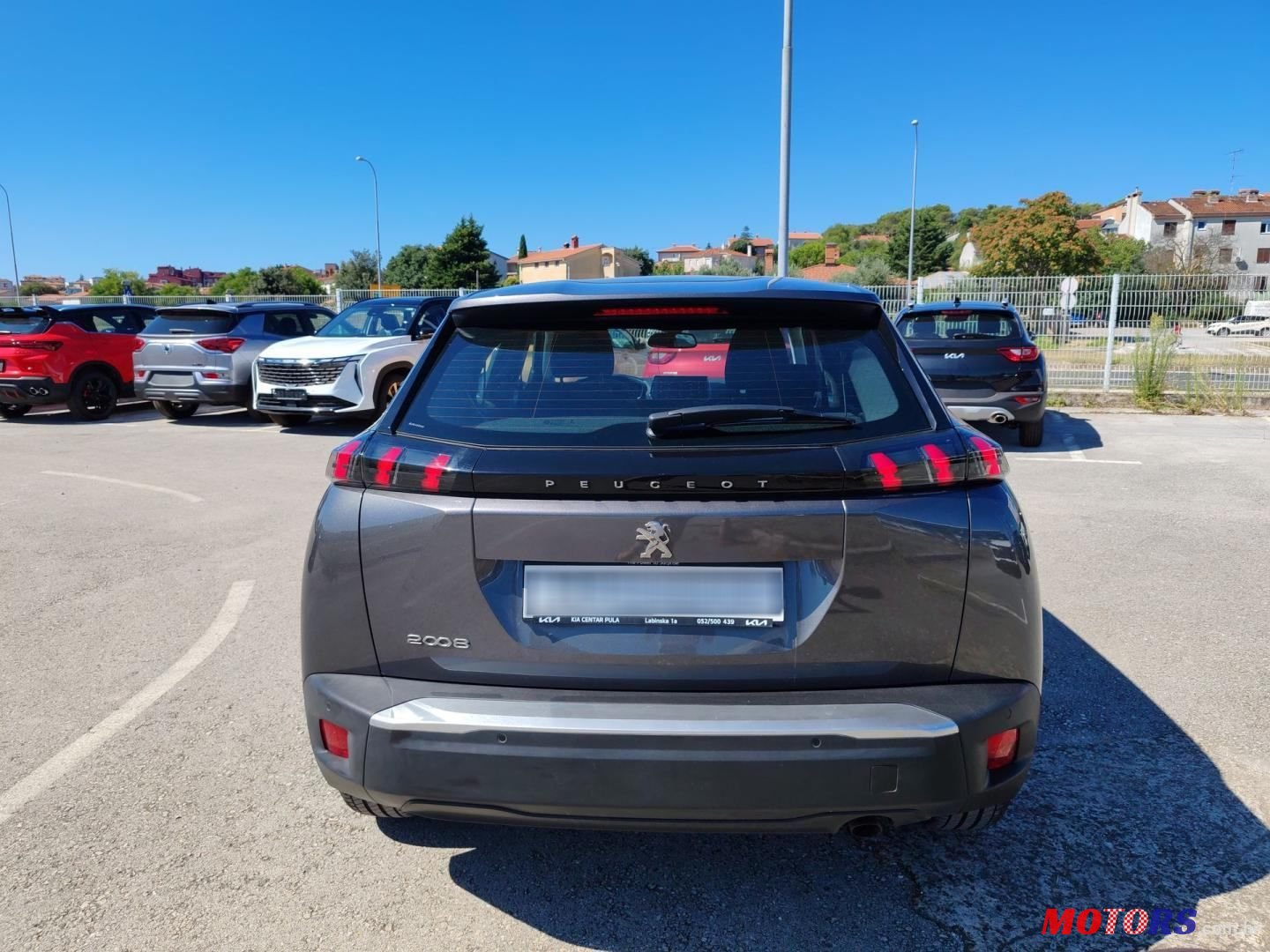 2021' Peugeot 2008 1.2 Puretech photo #4