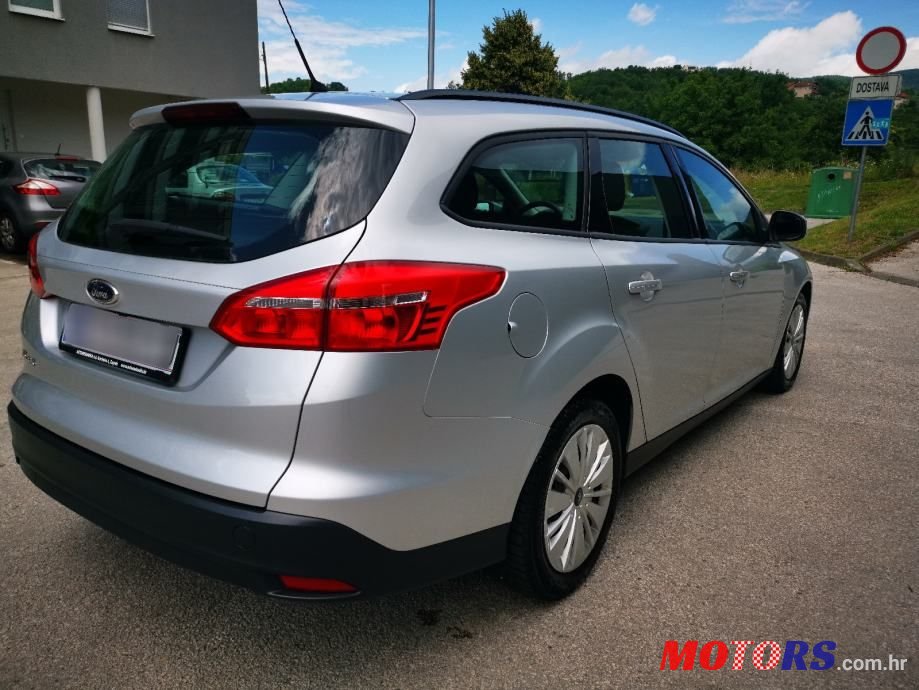 2015' Ford Focus Karavan photo #5