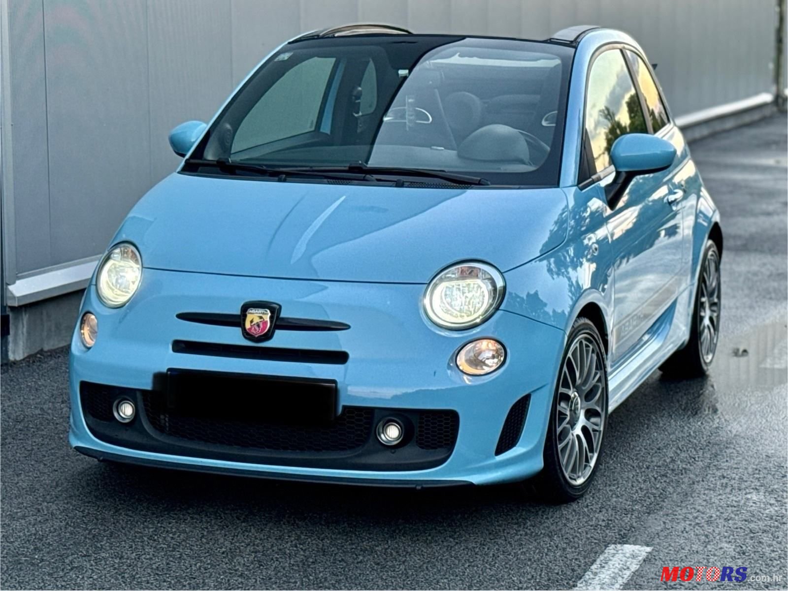 2015' Fiat 500 Abarth photo #1