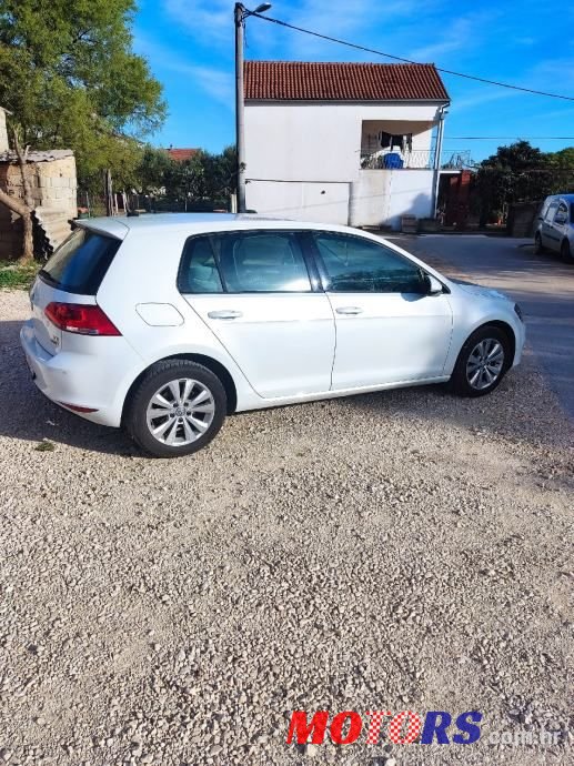 2015' Volkswagen Golf VII 1,6 Tdi photo #3