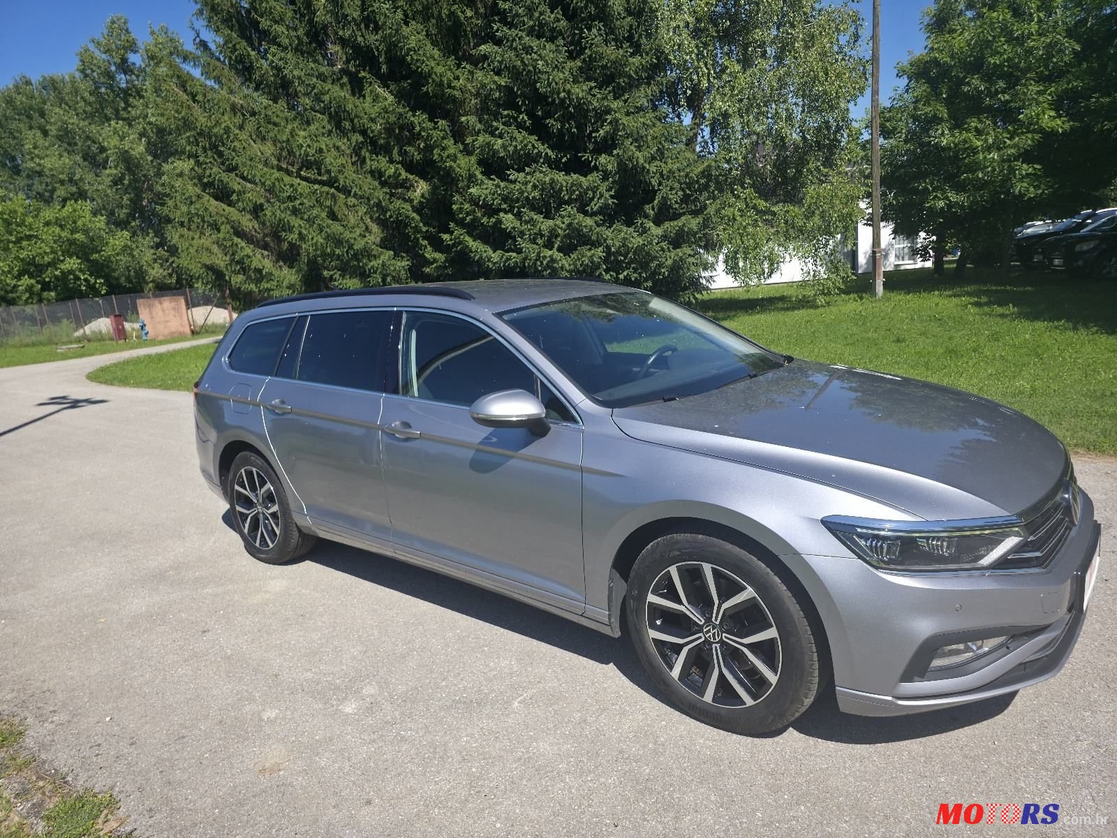 2021' Volkswagen Passat Variant photo #3