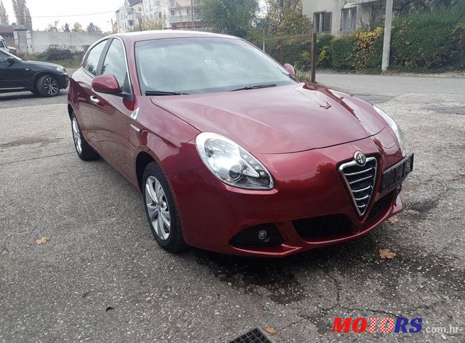 2013' Alfa Romeo Giulietta 2,0 16V M-Jet D. N. A photo #1