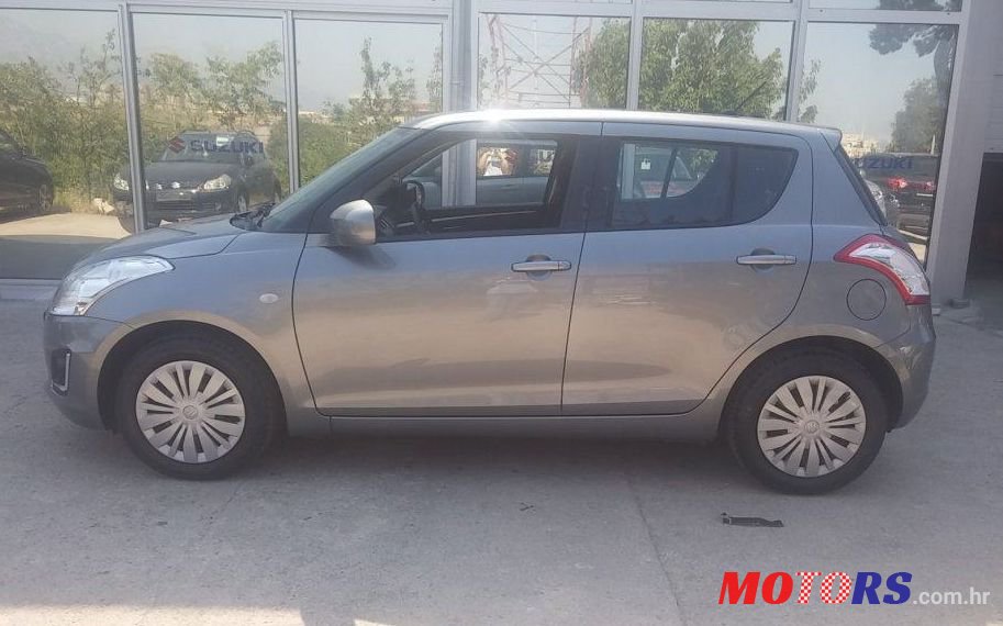 2017' Suzuki Swift 1,2 Glx Aac photo #1