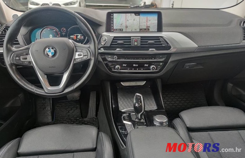 2018' BMW X3 Xdrive20D photo #5