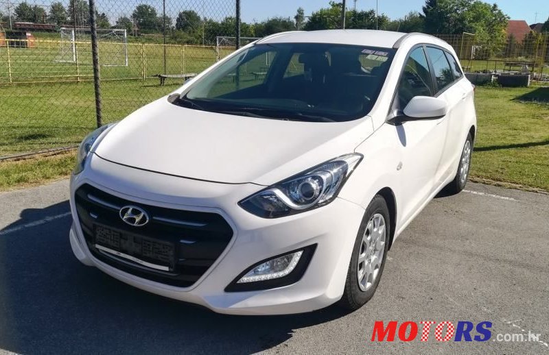 2014' Hyundai i30 Cw 1,4 Crdi photo #2