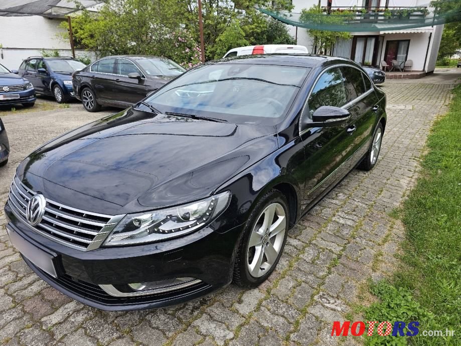 2013' Volkswagen Passat 2,0 Tdi Bmt photo #1