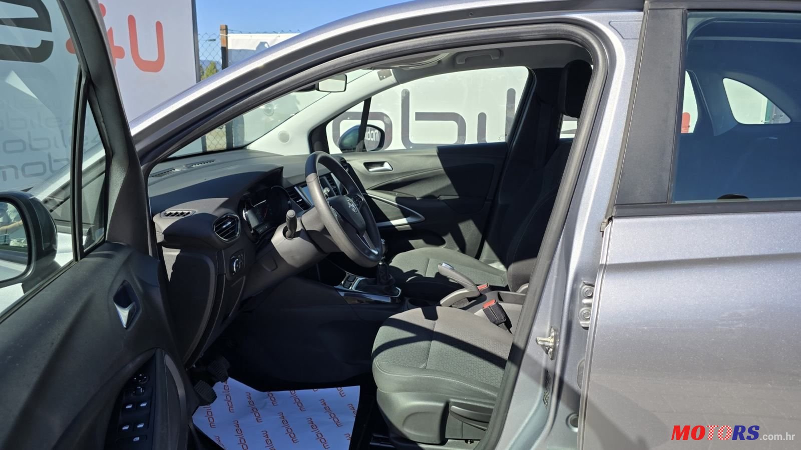 2020' Opel Crossland Enjoy 1.5 Dt photo #6