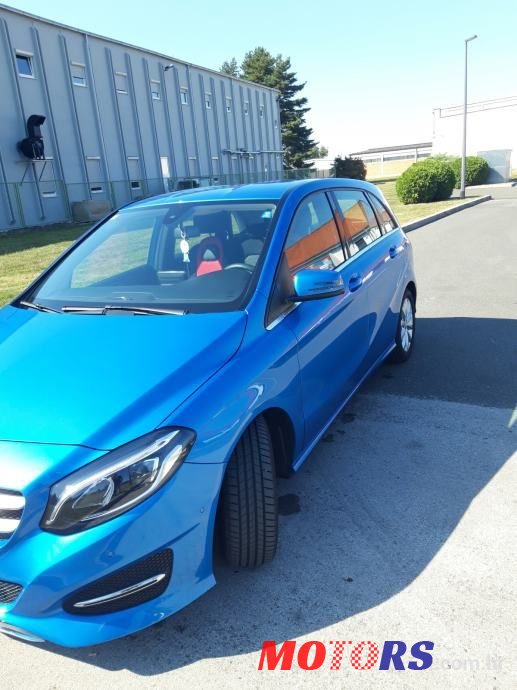 2017' Mercedes-Benz B-Klasa 180 D photo #1