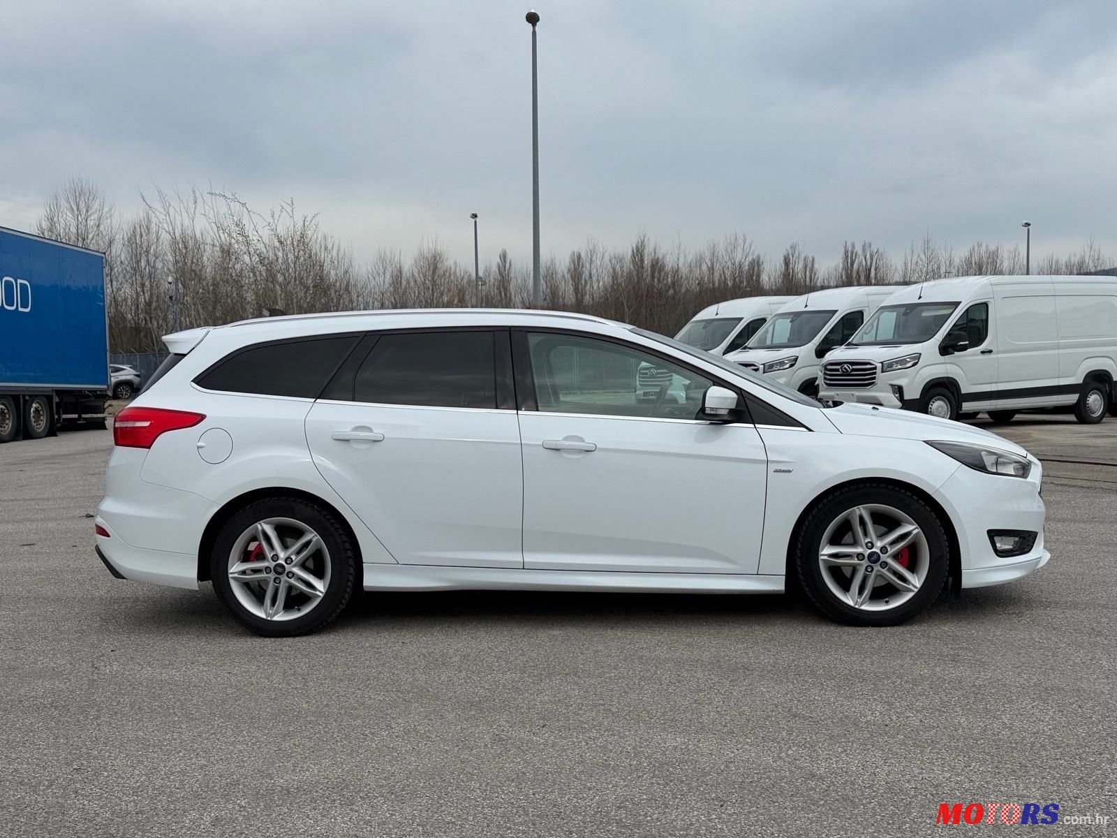 2016' Ford Focus Karavan photo #5