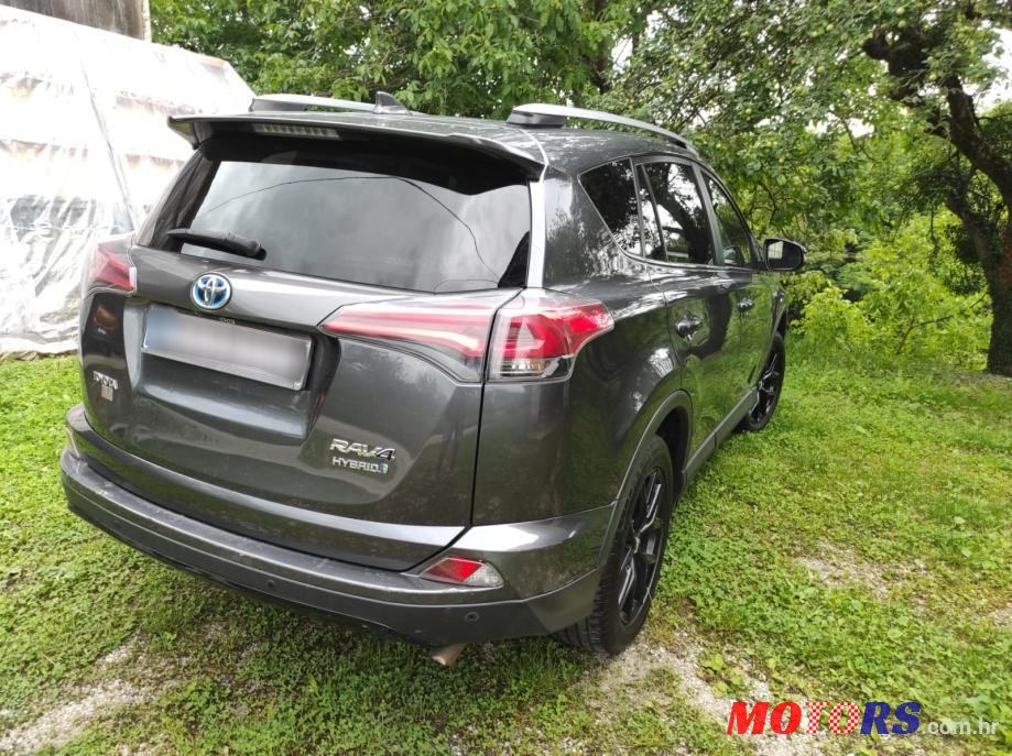 2018' Toyota RAV4 2,5 photo #1