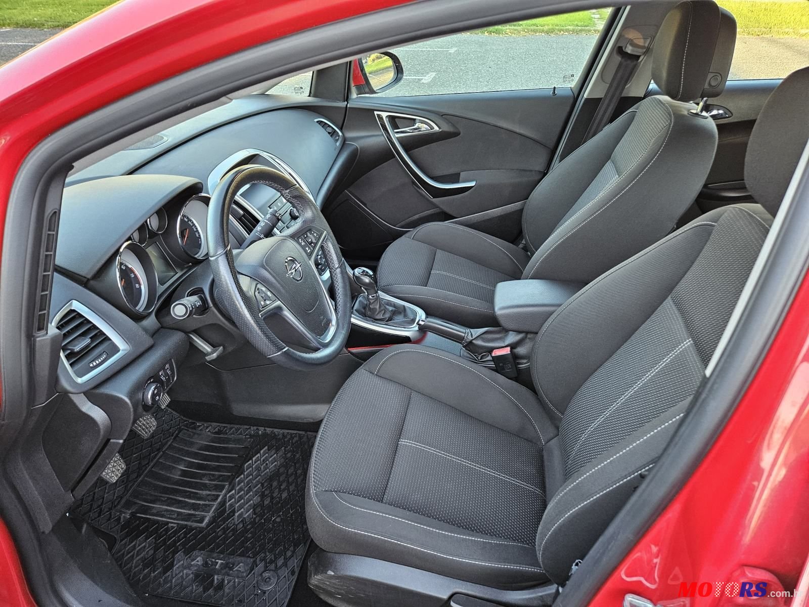 2014' Opel Astra 1.4 Turbo photo #6