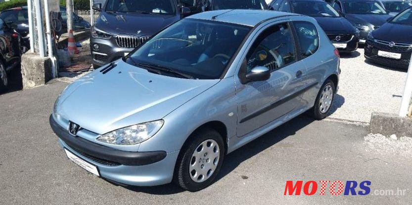 2004' Peugeot 206 206 1,1 photo #1