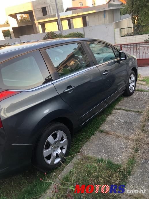 2010' Peugeot 5008 1,6 Hdi photo #4