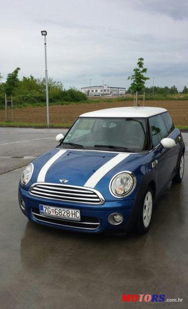 2009' MINI Cooper Cooper D photo #1