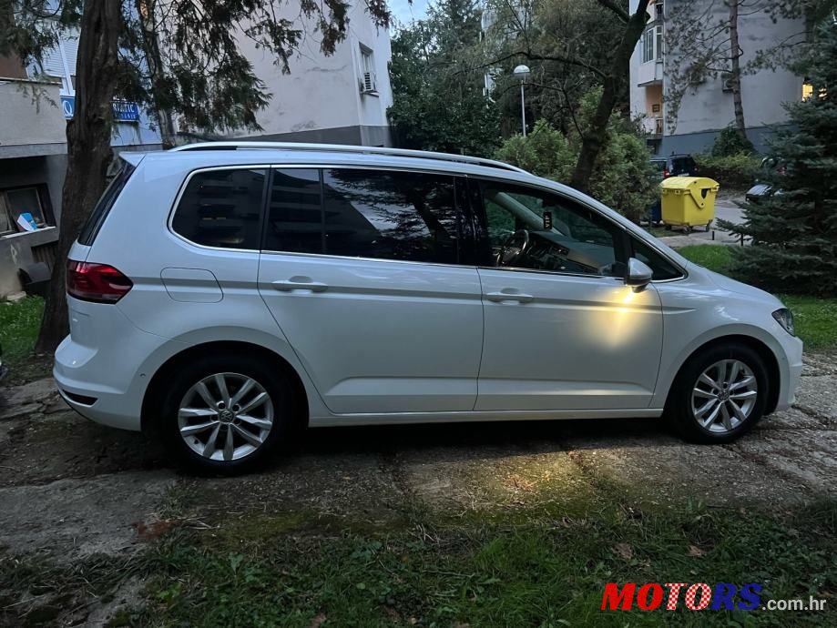 2017' Volkswagen Touran 1,6 Tdi photo #5