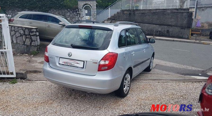 2012' Skoda Fabia Combi photo #1