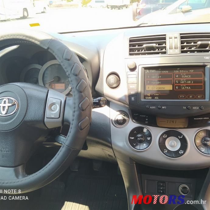 2007' Toyota RAV4 photo #5